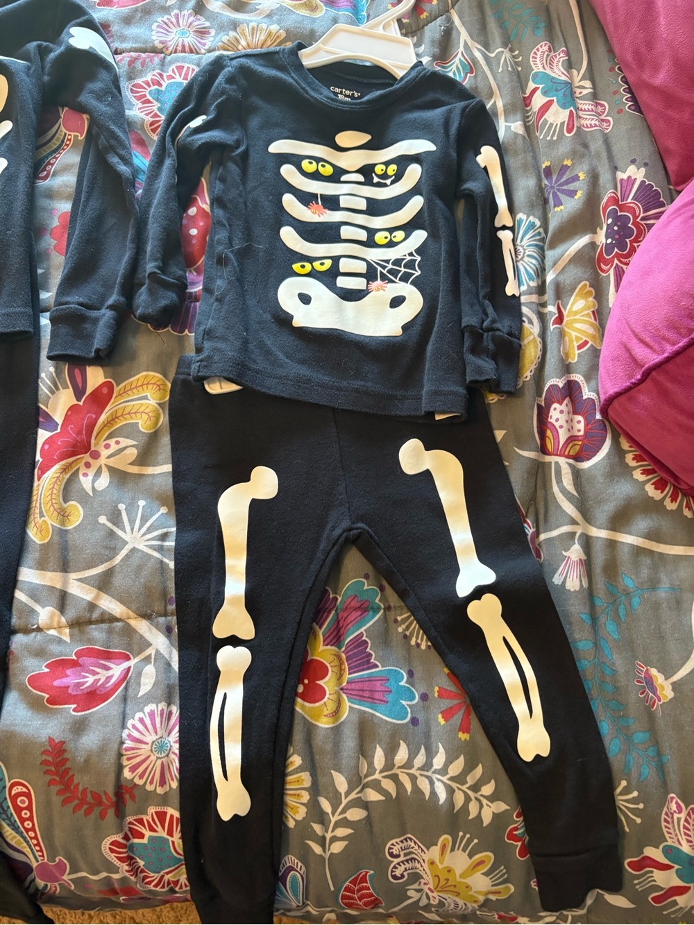Carter's Black Kids Skeleton Pajama Set - matching 5T and 18 months